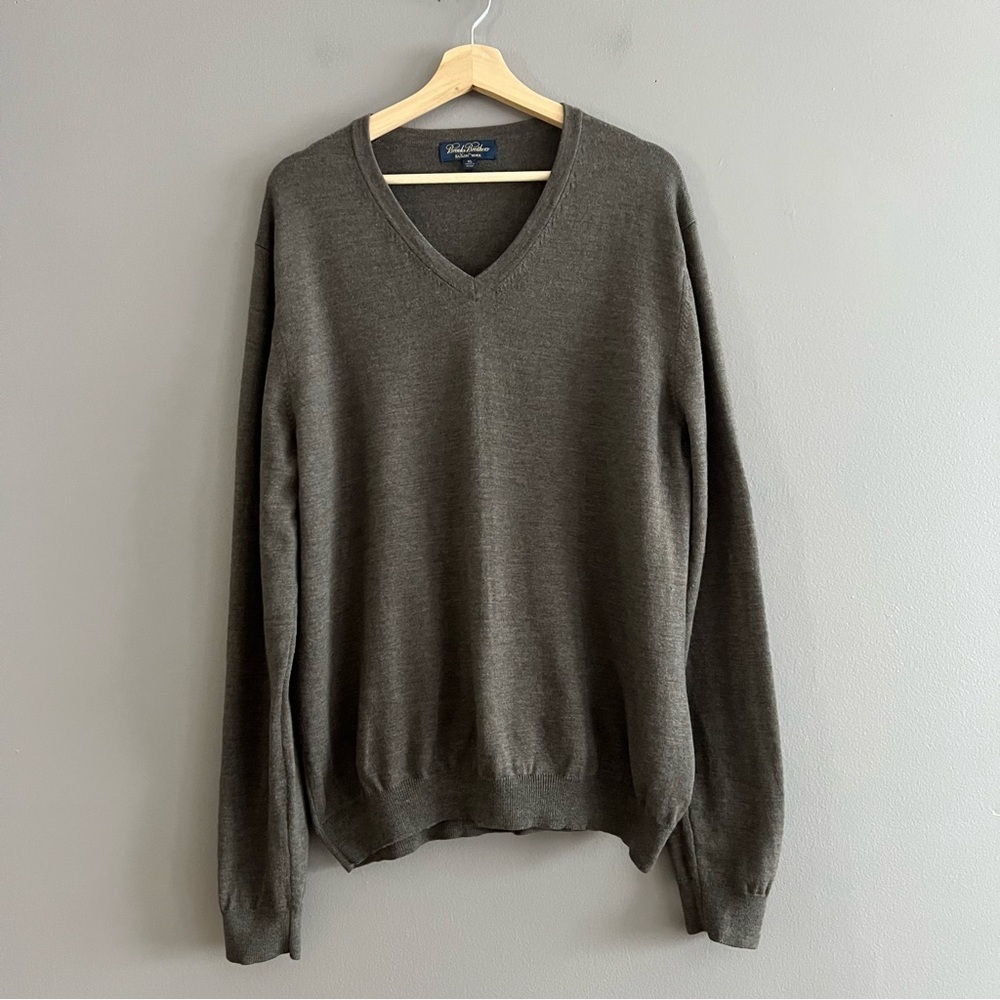 Brooks Brother SaXxon Wool Sweater Mens XL Brown V-Neck Long Sleeve Preppy